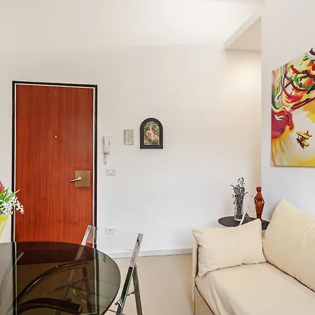 Guesthost - Palazzo Dei Diamanti Apartment Ferrara